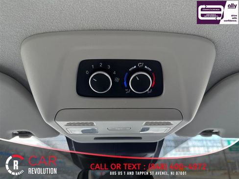 Used 2022 Ford Transit 350 XLT RWD image 12