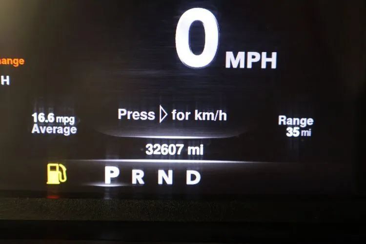 Used 2022 RAM 1500 Classic SLT w/ Electronics Group AWD/4WD image 29