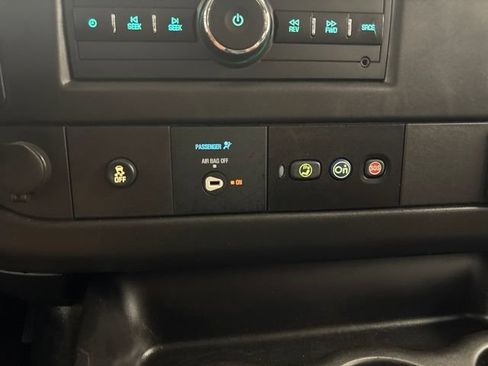 Used 2017 Chevrolet Express 3500 LT w/ LT Preferred Equipment Group RWD image 36