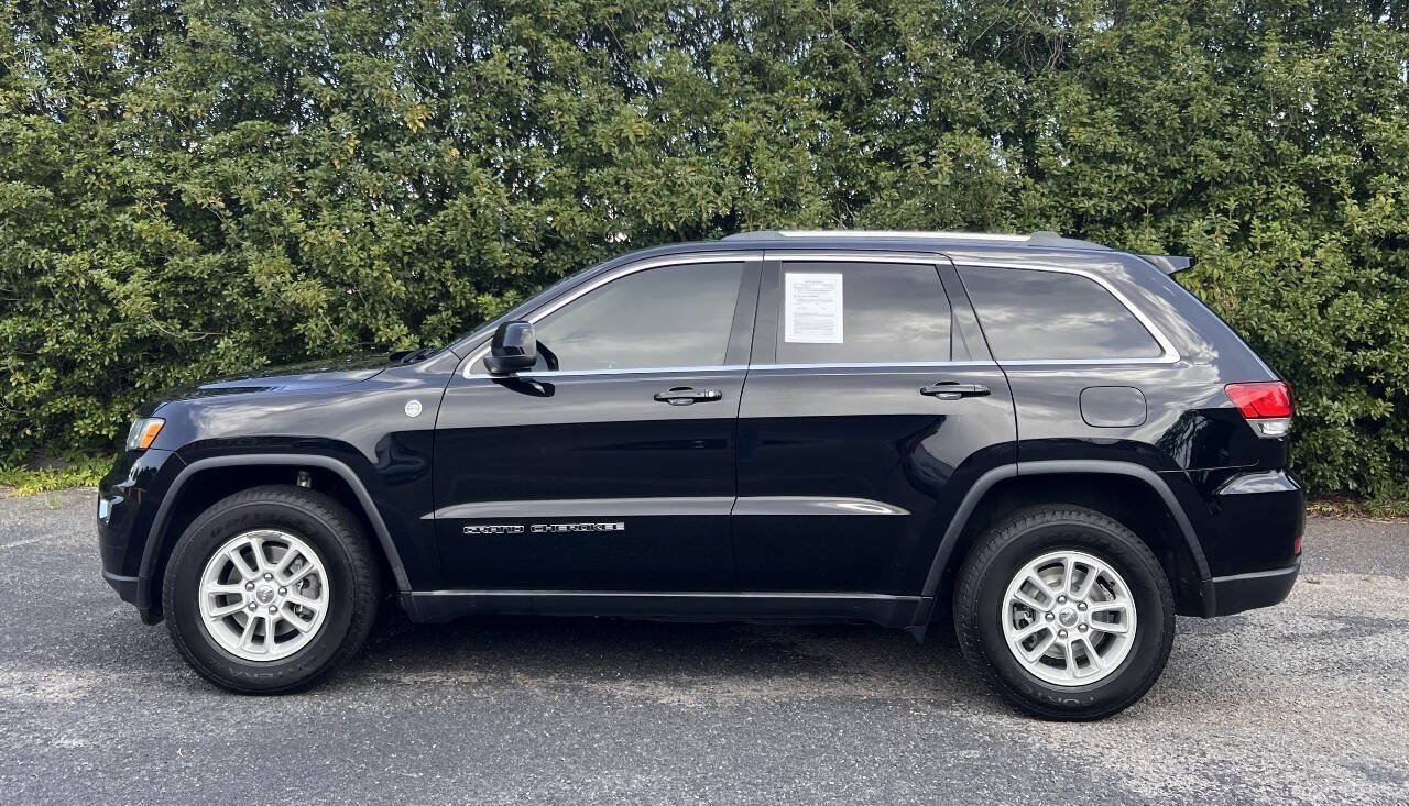 Used 2020 Jeep Grand Cherokee Laredo AWD/4WD image 4