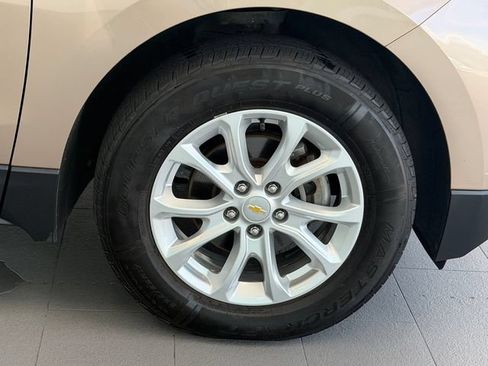 Certified 2018 Chevrolet Equinox LT AWD/4WD image 9
