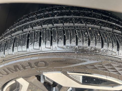 Certified 2024 Kia Seltos SX w/ SX Sunroof Package image 50