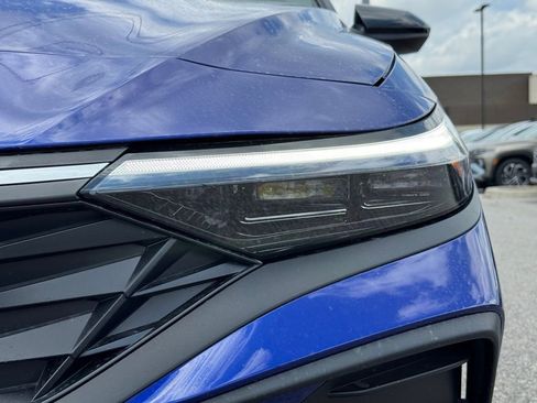 Certified 2025 Hyundai Elantra Sport image 8