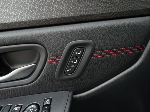 New 2026 Honda Pilot Black Edition image 10