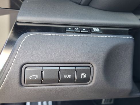 Used 2018 Lexus LC 500 Coupe image 28