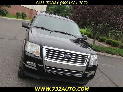 Used 2009 Ford Explorer XLT image 14