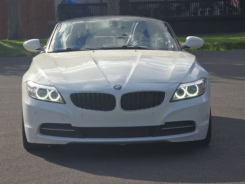 Used 2016 BMW Z4 sDrive28i image 10