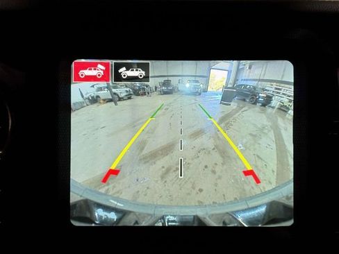 Used 2021 Jeep Wrangler Unlimited Sahara AWD/4WD image 18