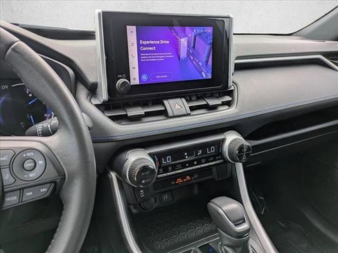 Used 2023 Toyota RAV4 SE image 11