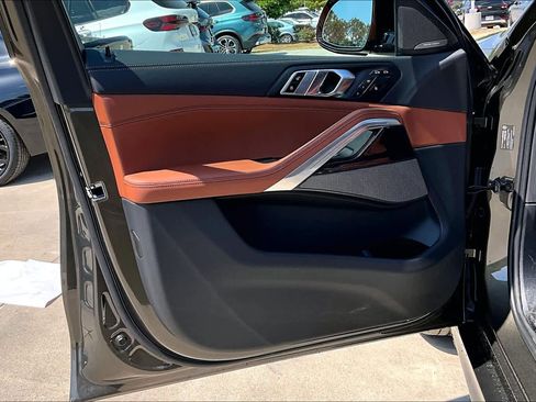 New 2026 BMW X6 xDrive40i AWD/4WD image 10