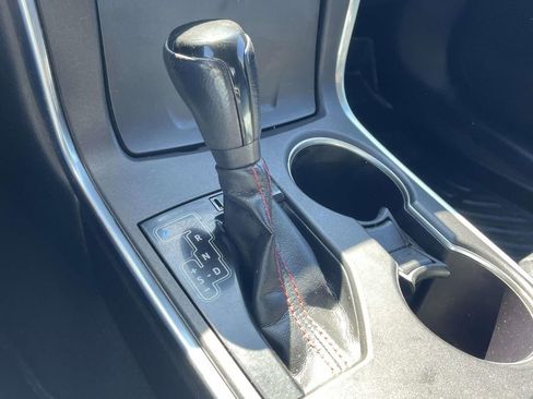 Used 2017 Toyota Camry SE image 20