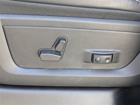 New 2025 RAM 2500 Laramie image 18