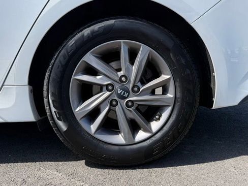 Used 2020 Kia Optima LX FWD image 8
