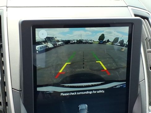 Used 2024 Ford Edge SEL w/ Convenience Package AWD/4WD image 10