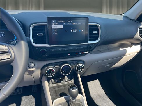 New 2026 Hyundai Venue SEL FWD image 21