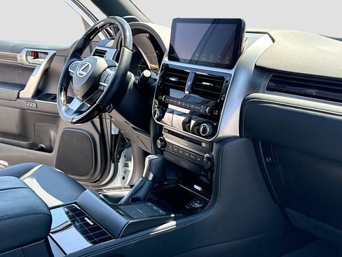 Used 2023 Lexus GX 460 Premium AWD/4WD image 5