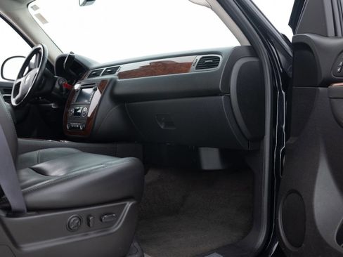 Used 2011 Chevrolet Tahoe LTZ image 35