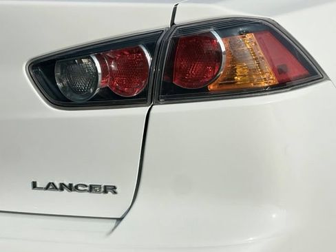 Used 2011 Mitsubishi Lancer ES FWD image 12