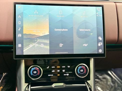 Used 2023 Land Rover Range Rover SE image 26