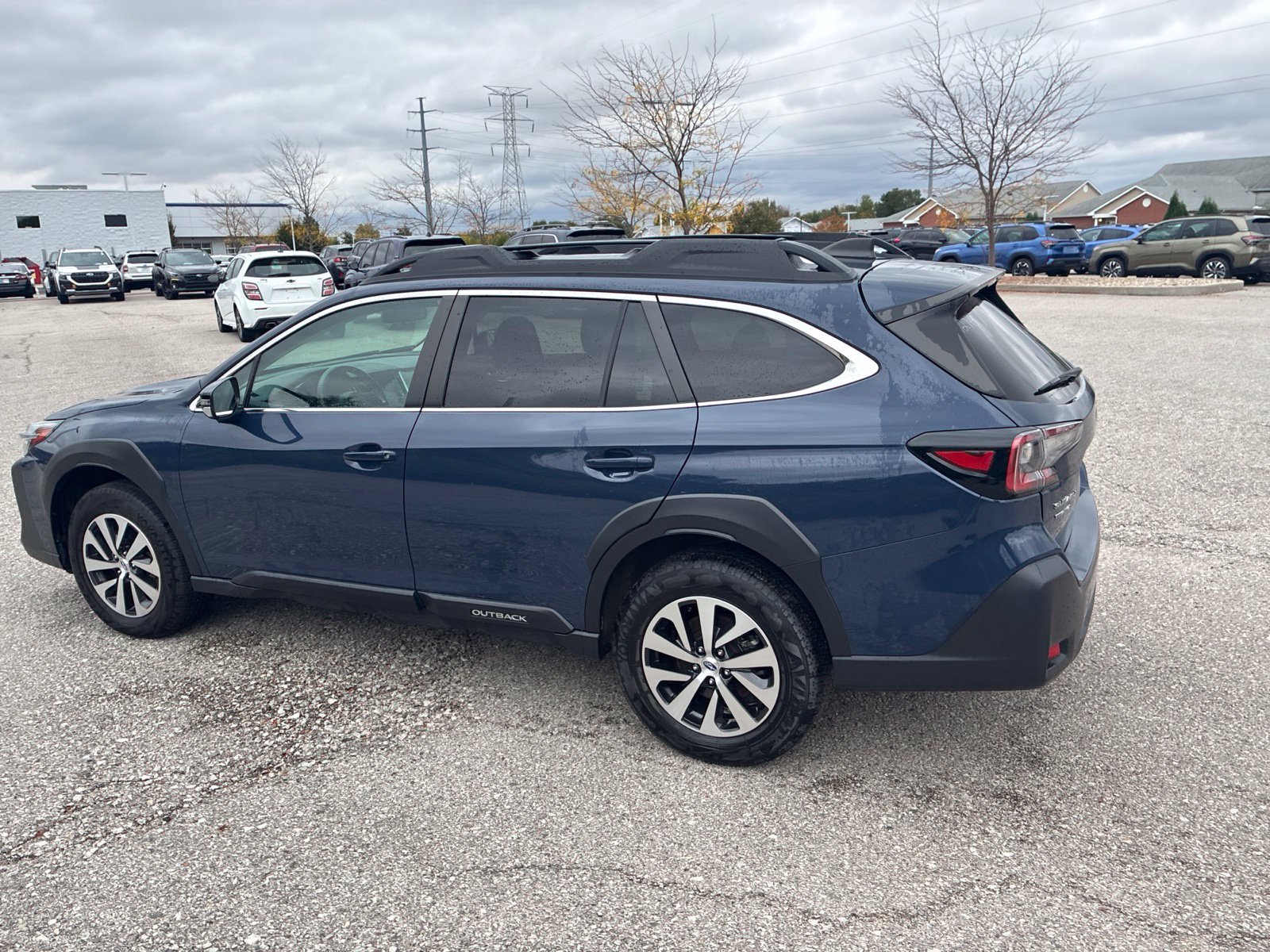 Certified 2025 Subaru Outback Premium AWD/4WD image 32
