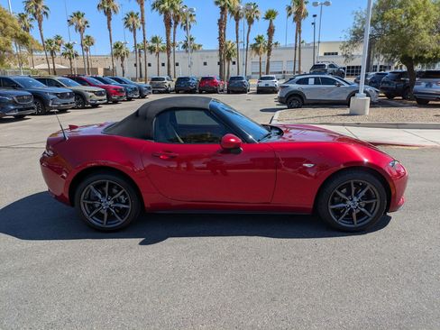 Used 2019 MAZDA MX-5 Miata Grand Touring RWD image 6