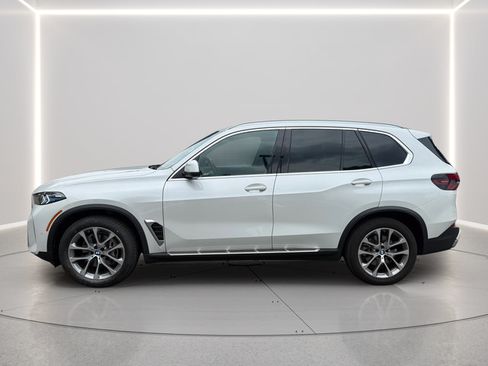 Used 2026 BMW X5 xDrive40i AWD/4WD image 2
