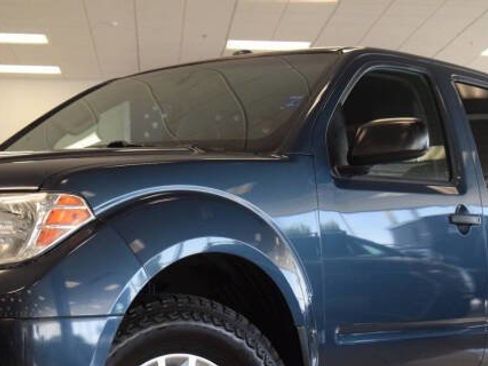 Used 2017 Nissan Frontier SV AWD/4WD image 10