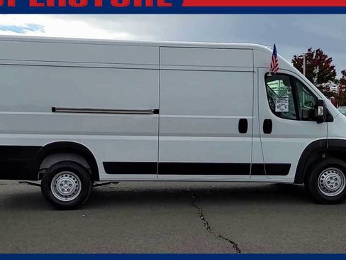 New 2026 RAM ProMaster 3500 w/ Premium Convenience Group FWD image 9