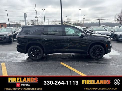 Used 2024 Chevrolet Traverse LS w/ Midnight/Sport Edition image 6