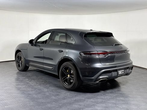 Certified 2023 Porsche Macan AWD/4WD image 3