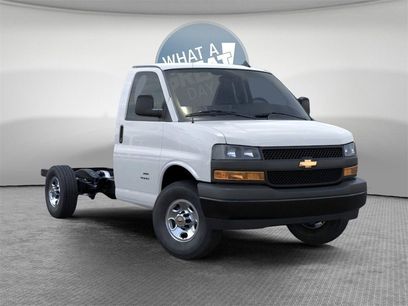 New 2025 Chevrolet Express 3500
