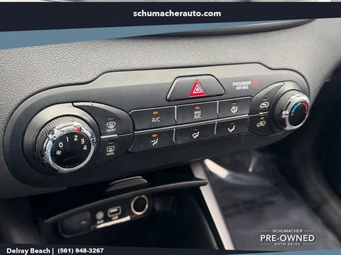 Used 2017 Kia Sorento LX FWD image 24