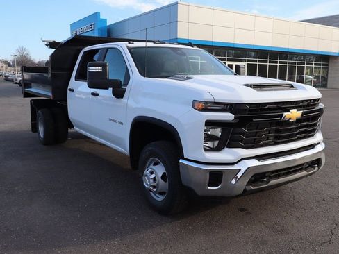 New 2026 Chevrolet Silverado 3500 W/T w/ WT Convenience Package image 2