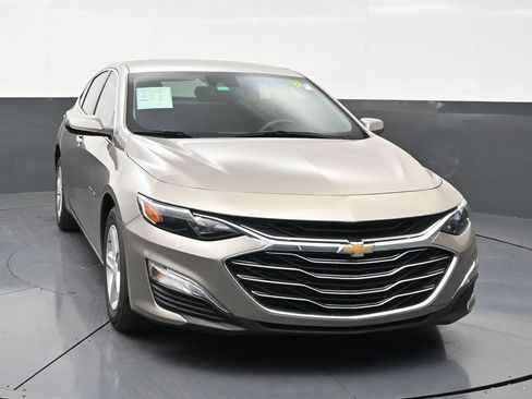 Used 2025 Chevrolet Malibu LS FWD image 7