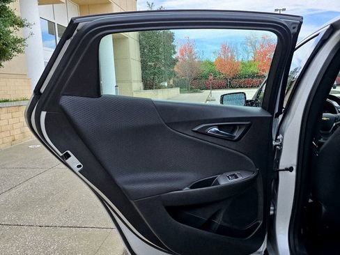 Used 2022 Chevrolet Malibu LT image 19