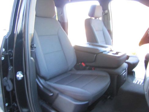 Used 2024 GMC Sierra 2500 SLE w/ SLE Convenience Package image 25