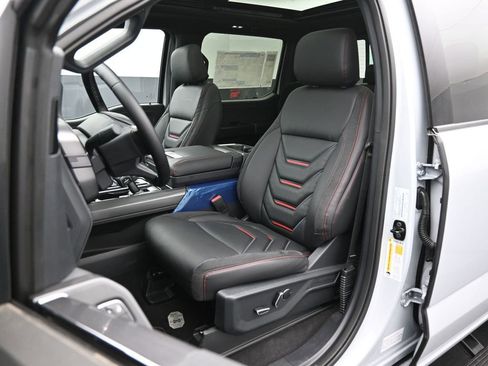 New 2025 Ford F150 Lariat w/ Equipment Group 502A High image 8