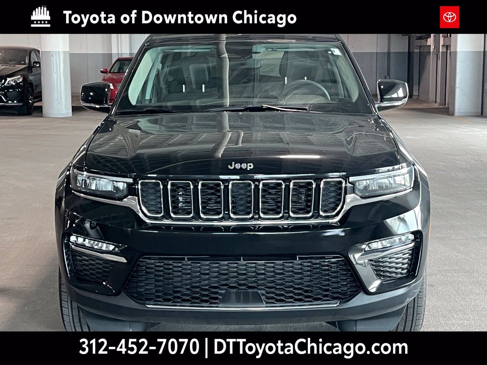 Used 2023 Jeep Grand Cherokee Limited AWD/4WD image 3