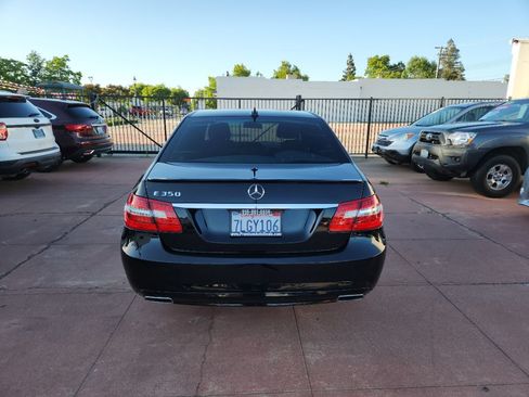 Used 2013 Mercedes-Benz E 350 Sedan image 4