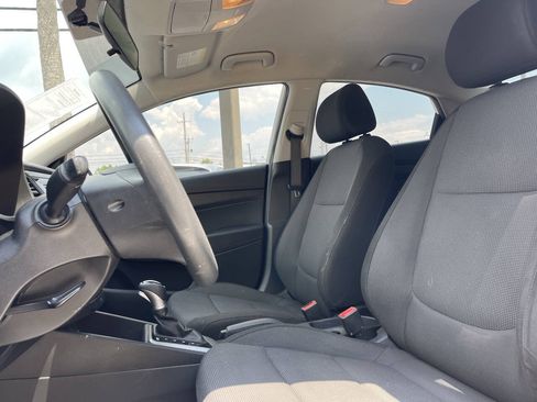 Used 2020 Hyundai Accent SE FWD image 8