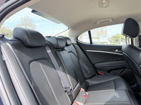 Used 2026 Genesis G70 2.5T image 40