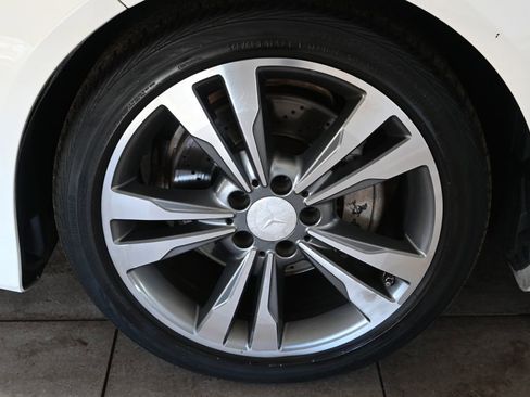 Used 2016 Mercedes-Benz E 350 E350 4MATIC w/ Premium Package image 35