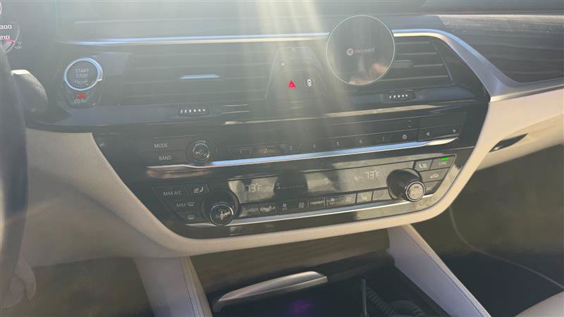Used 2021 BMW M550i xDrive w/ Executive Package AWD/4WD image 21