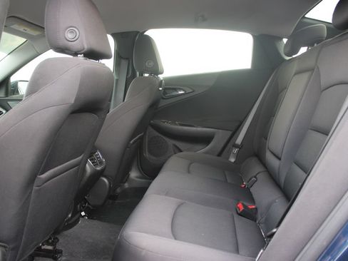 Used 2022 Chevrolet Malibu LT FWD image 18