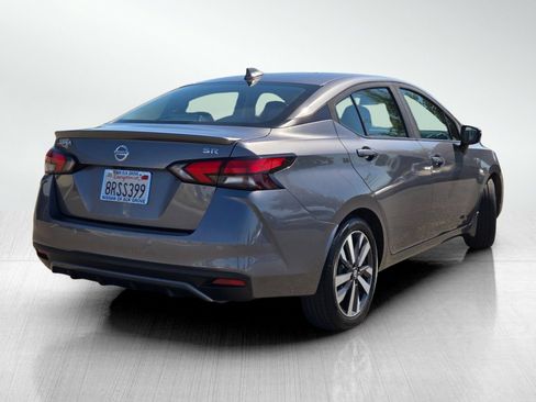 Used 2020 Nissan Versa SR FWD image 4