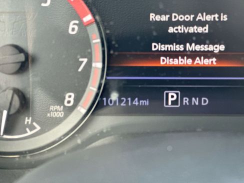 Used 2021 Nissan Titan PRO-4X w/ Pro-4x Convenience Package AWD/4WD image 5