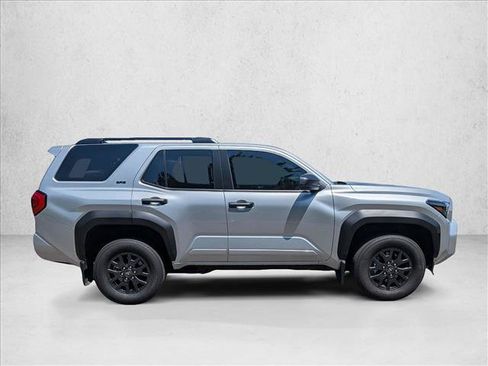 Certified 2026 Toyota 4Runner SR5 AWD/4WD image 4
