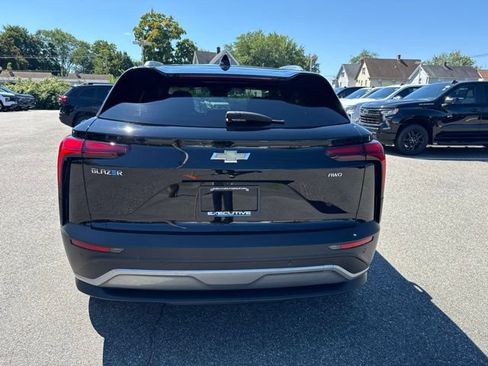 Used 2024 Chevrolet Blazer EV LT AWD/4WD image 7