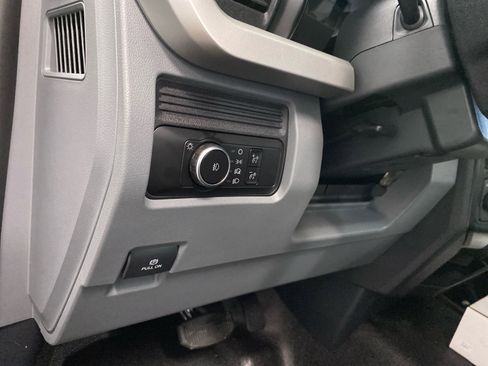 New 2026 Ford F550 4x4 Regular Cab Super Duty image 11