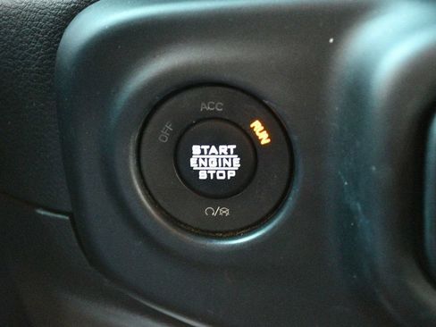 Used 2022 Jeep Gladiator Overland AWD/4WD image 75
